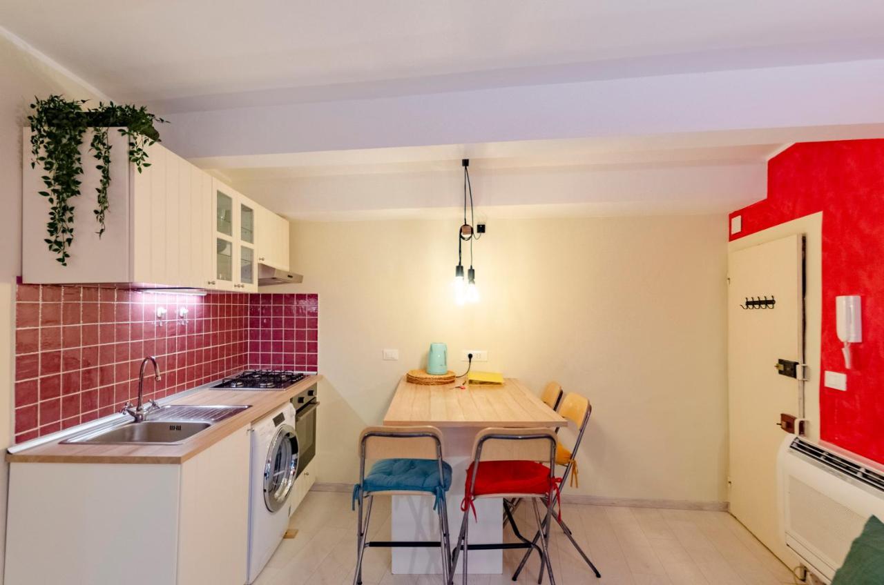 Ferienwohnung Joivy Cosy Flat In The Centre Genua Exterior foto